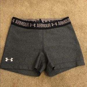lightly worn under armour spandex!!